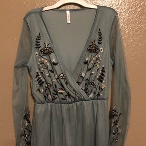 Women’s dress size medium